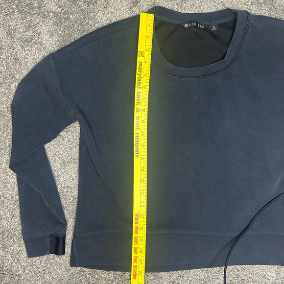 Athleta Cropped Sweatshirt Size Medium Black Sport Athletic - Picture 3 of 5